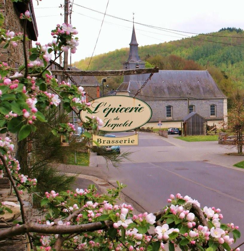 Appart Hotel Au Pied De Vigne Vresse-sur-Semois Exterior foto